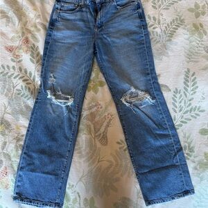 Ayr Women’s LaLa Distressed Jeans